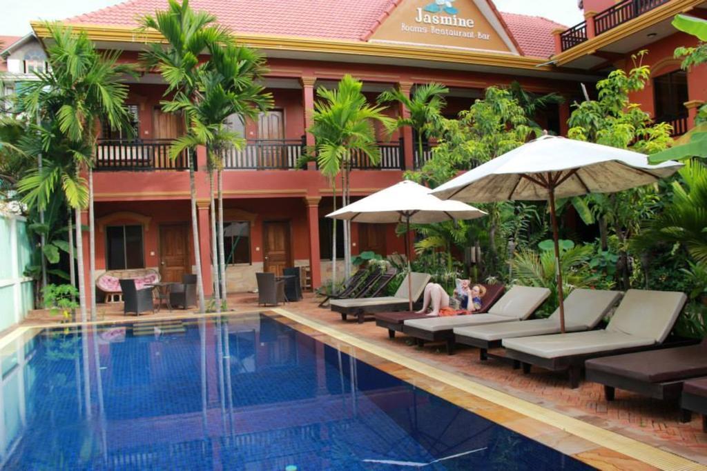 Jasmine Family Hostel Ciudad de Siem Riep Exterior foto