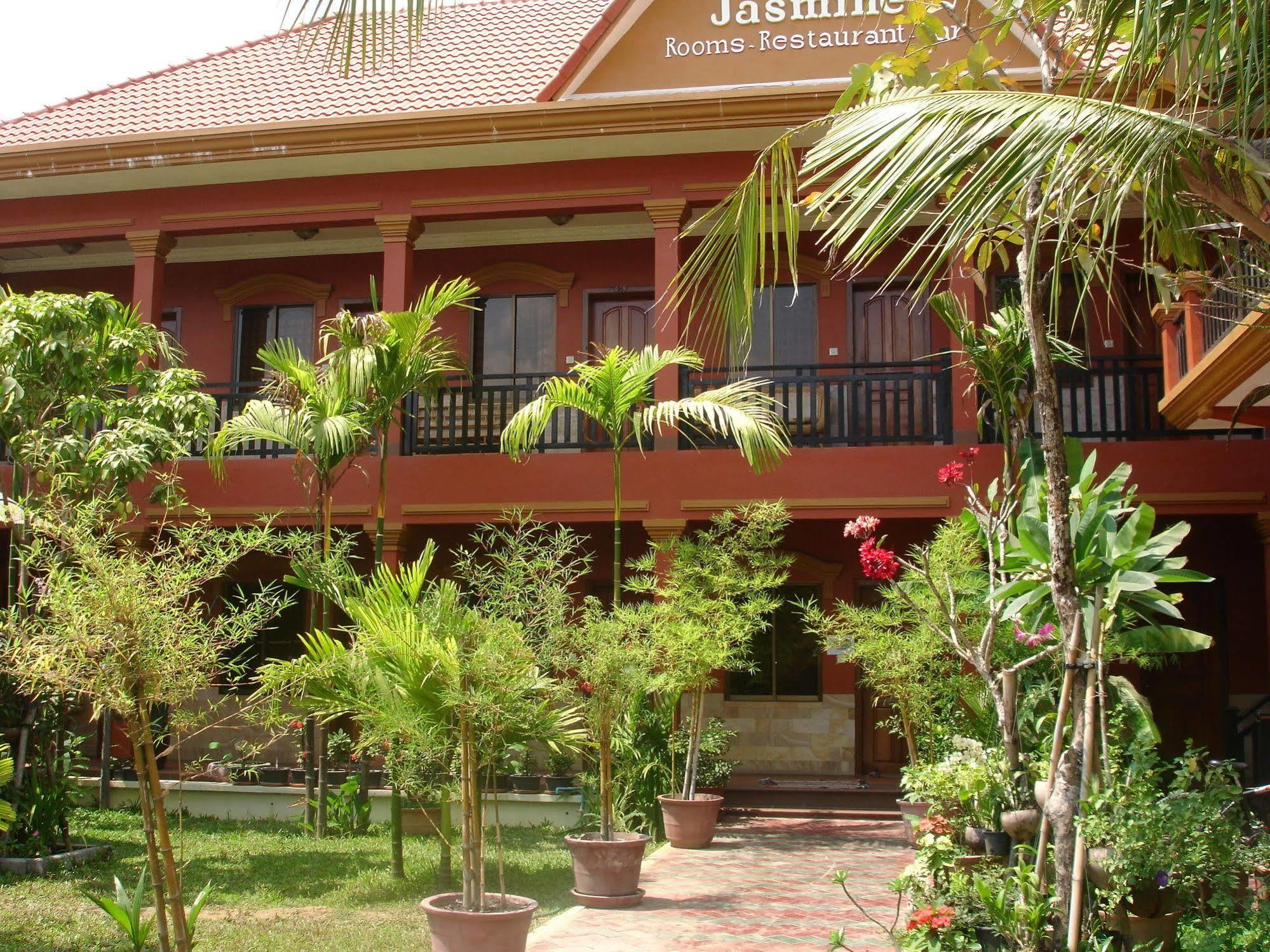 Jasmine Family Hostel Ciudad de Siem Riep Exterior foto